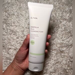 IUNIK Centella Mild Cleansing Foam